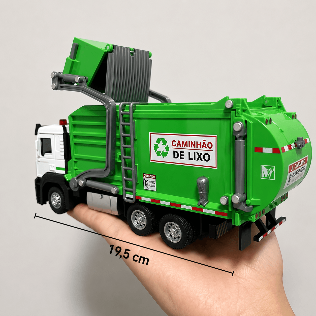 Brinquedo de Caminhão de Lixo 12